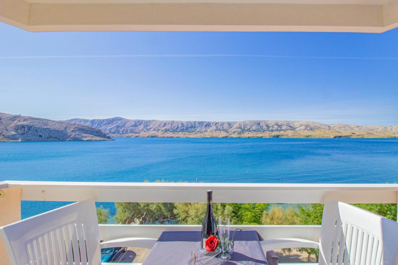Galapagus Privat Beach & Boat Dock Apartment Metajna Exterior photo